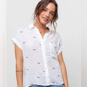 RAILS - Whitney Short Sleeve Button Down in White Heart Sunnies- xs